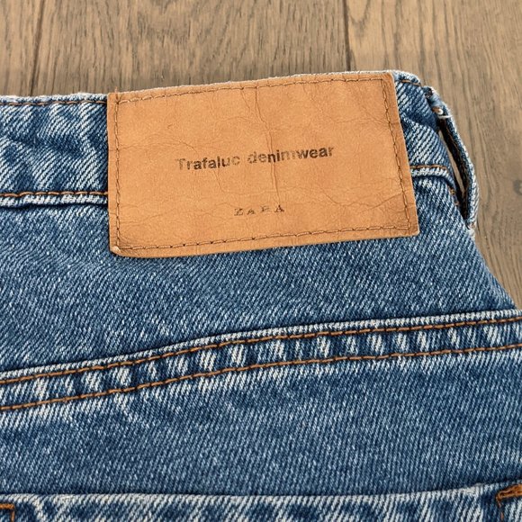 Zara Trafaluc High Waisted Shorts - Picture 6 of 6